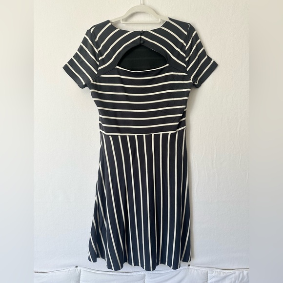 LOFT Navy & White Striped Dress – Women’s Size 8 - Picture 2 of 9